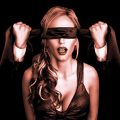 BacheloretteblindfoldedbyFondudesduringperformance